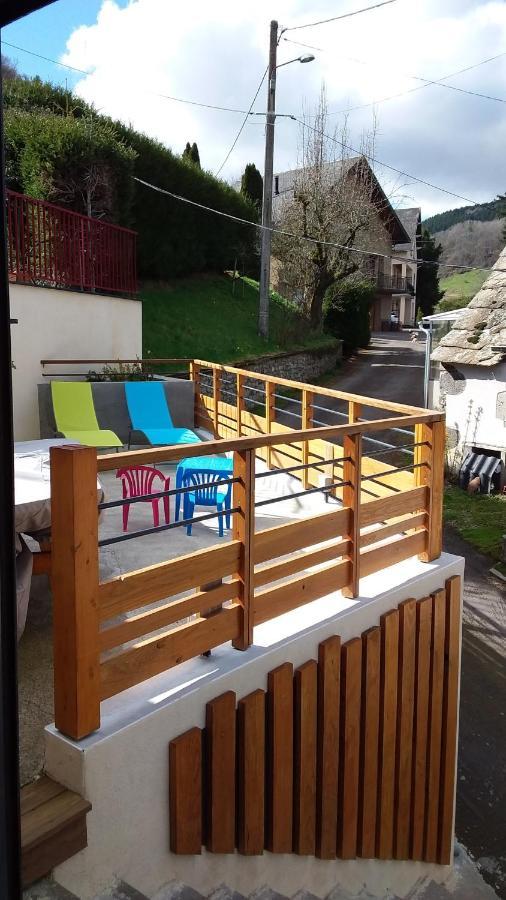 Les Planchettes Villa Orcival Exterior photo